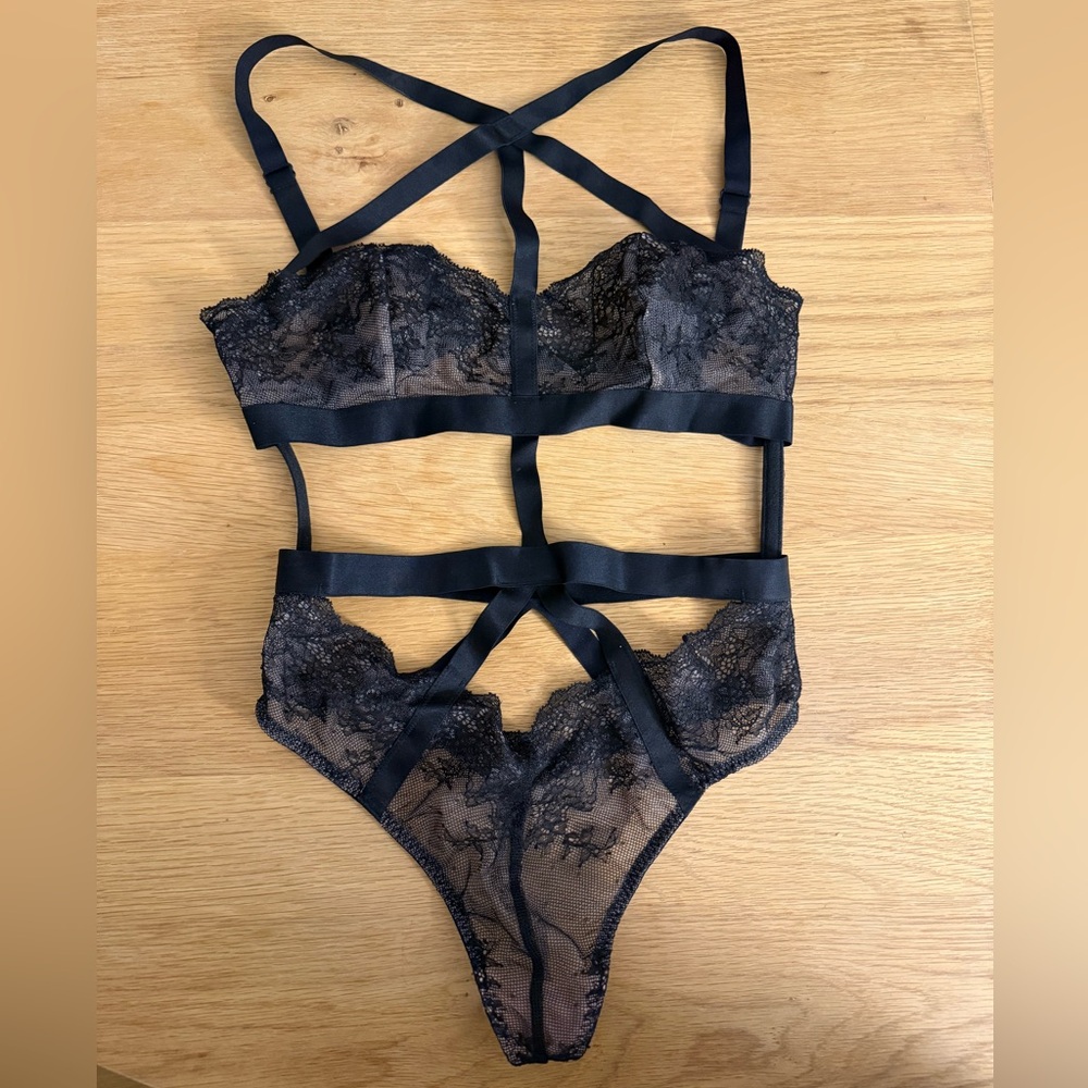 Victoria’s Secret Bodysuit Teddy Small